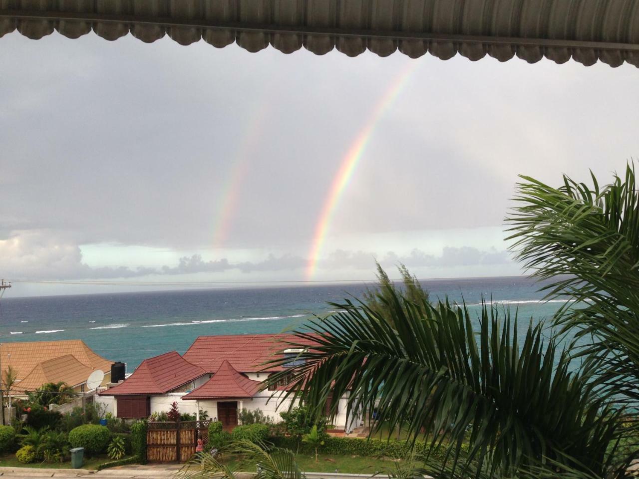 Goldenview Guesthouse Ocho Rios Exterior photo